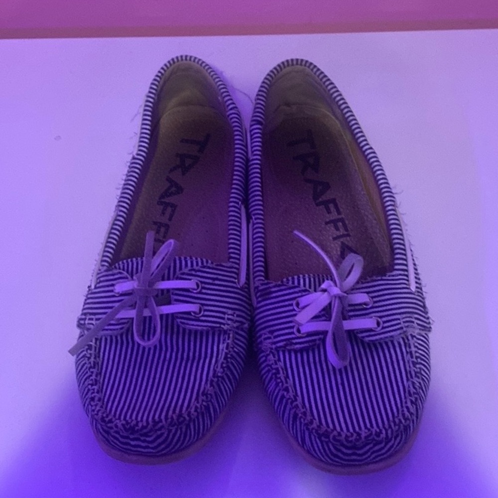 Traffic brand loafers